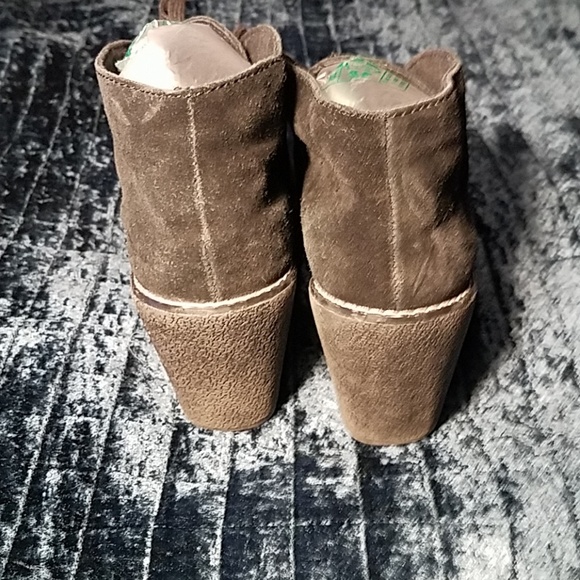 Aldo Suede Black Heeled Booties - Picture 3 of 4